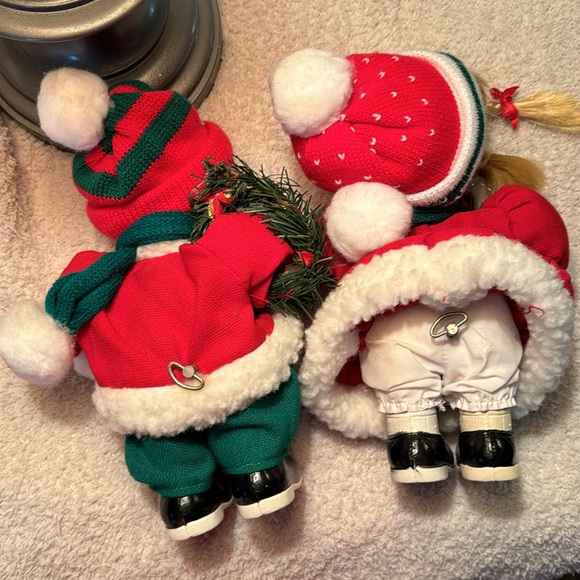 Vintage Holiday/Christmas Musical Boy & Girl Doll Set. - Picture 5 of 5
